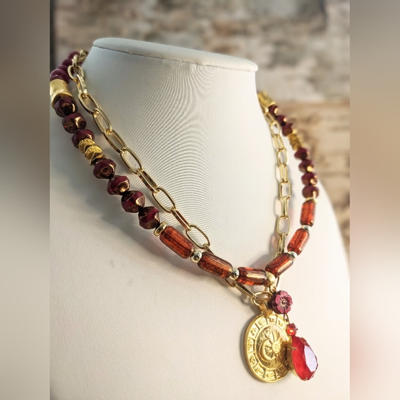 Red Jade, Crystal, And Glass Beads In Two Strand Gold Plated Paperclip Necklace - Picture 3 of 10